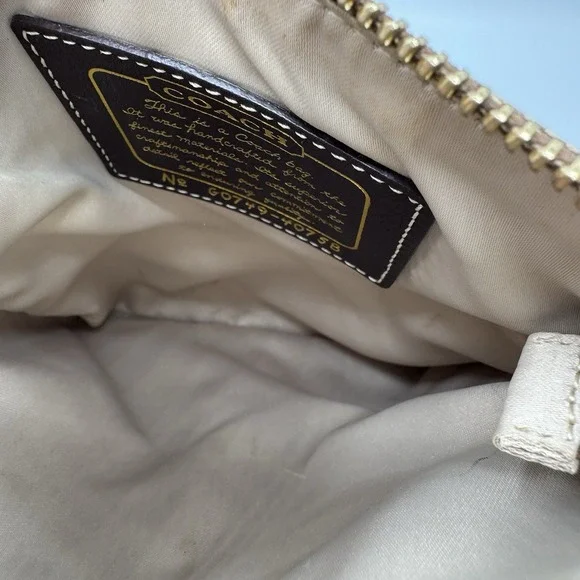 Coach Signature 40758 Swingpack Crossbody Shoulder Handbag Purse - Picture 12 of 13